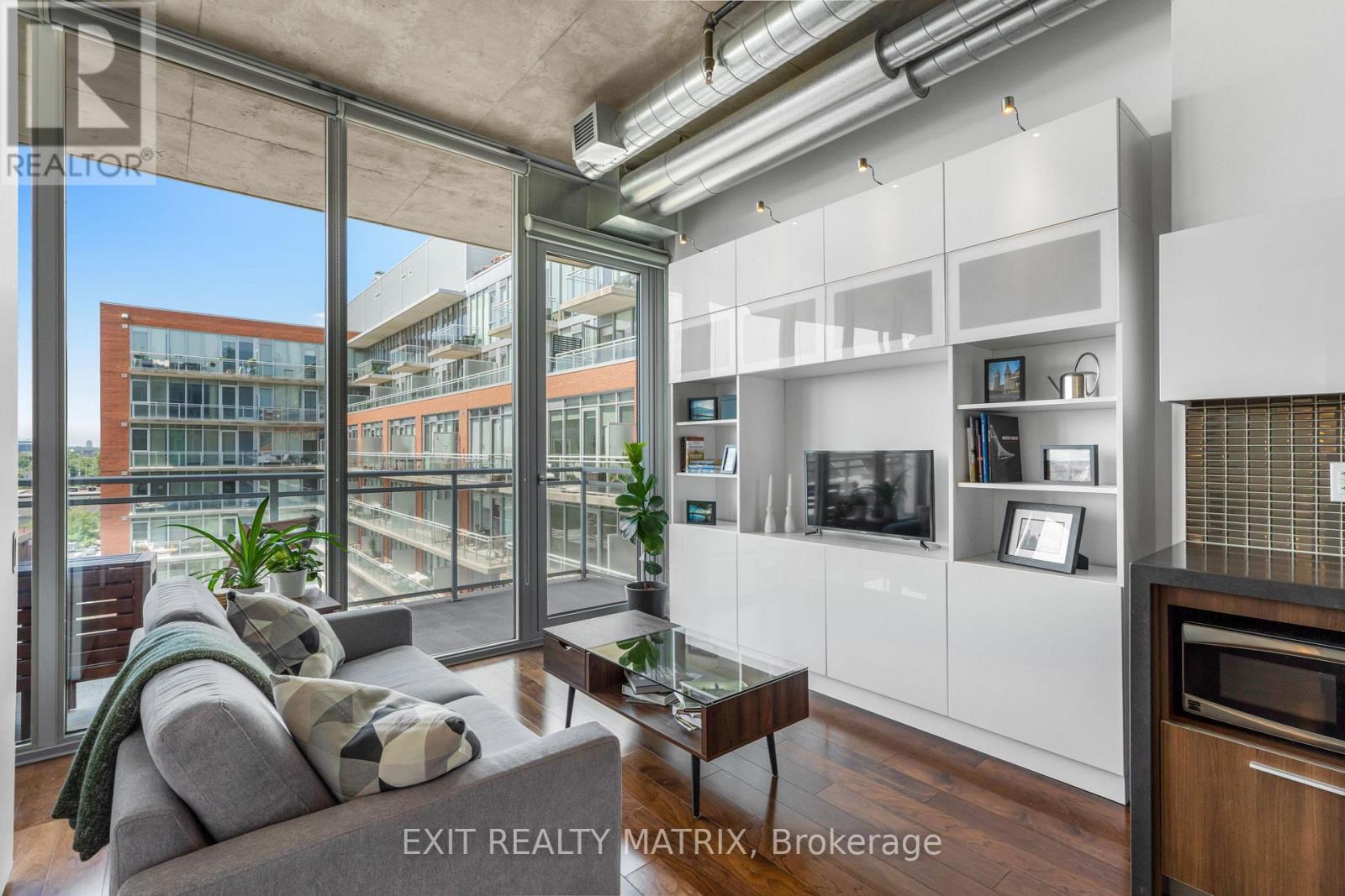 749 - 340 Mcleod Street, Ottawa, Ontario K2P 1A4 - Photo 14 - X12538972