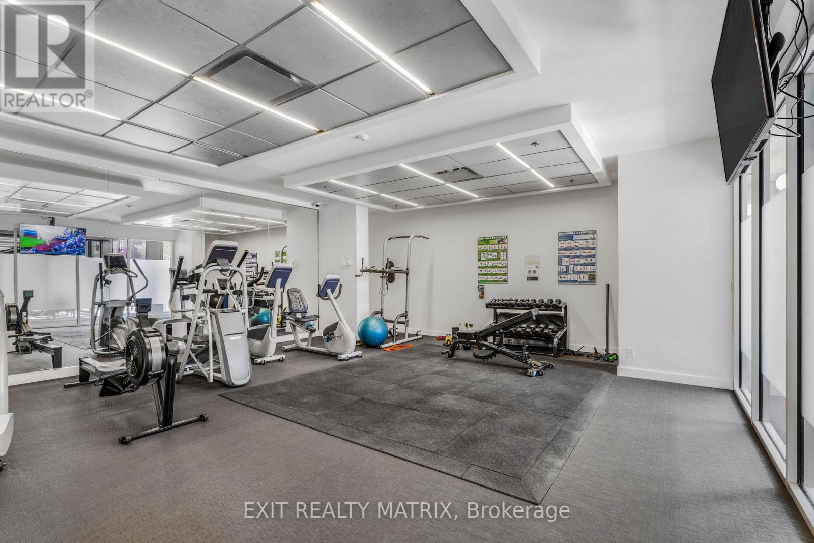 749 - 340 Mcleod Street, Ottawa, Ontario K2P 1A4 - Photo 24 - X12538972