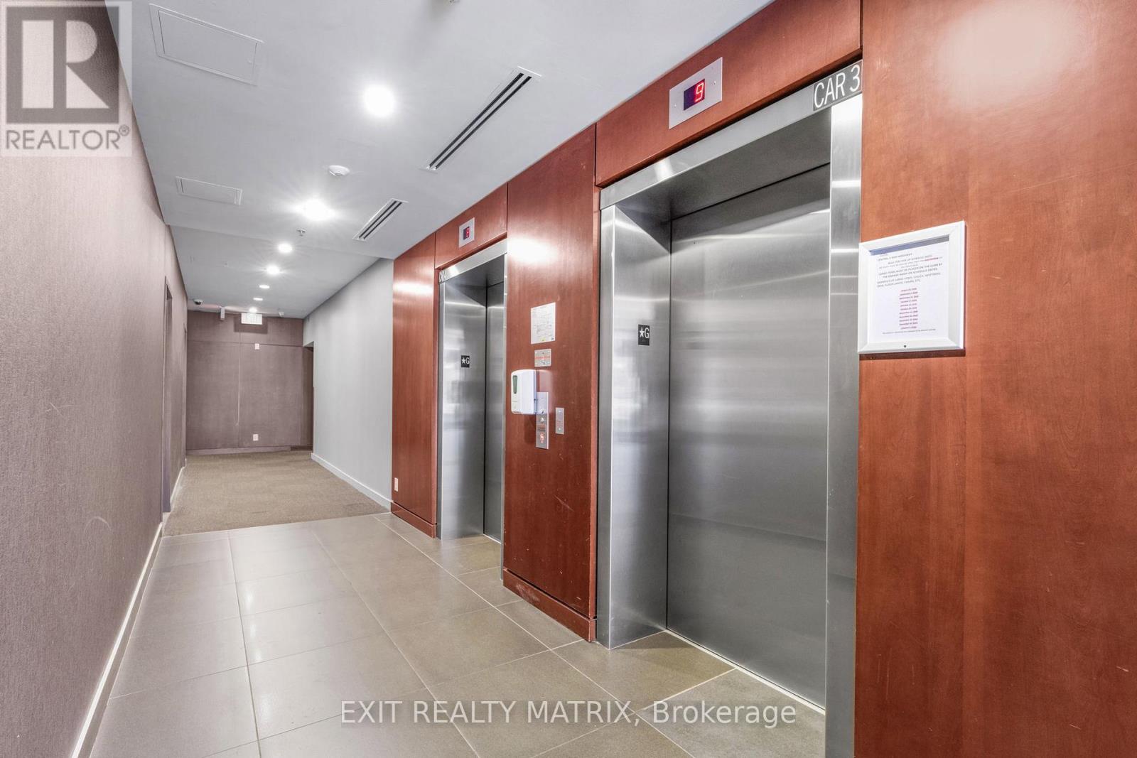 749 - 340 Mcleod Street, Ottawa, Ontario K2P 1A4 - Photo 4 - X12538972