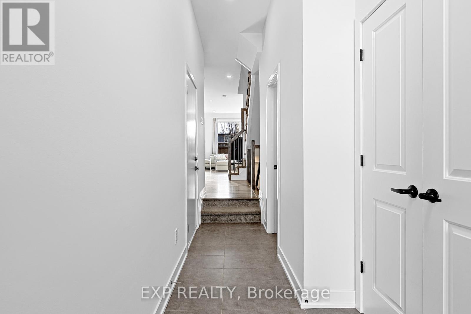 12 Charles Street, Carleton Place, Ontario  K7C 2Y1 - Photo 5 - X12538994