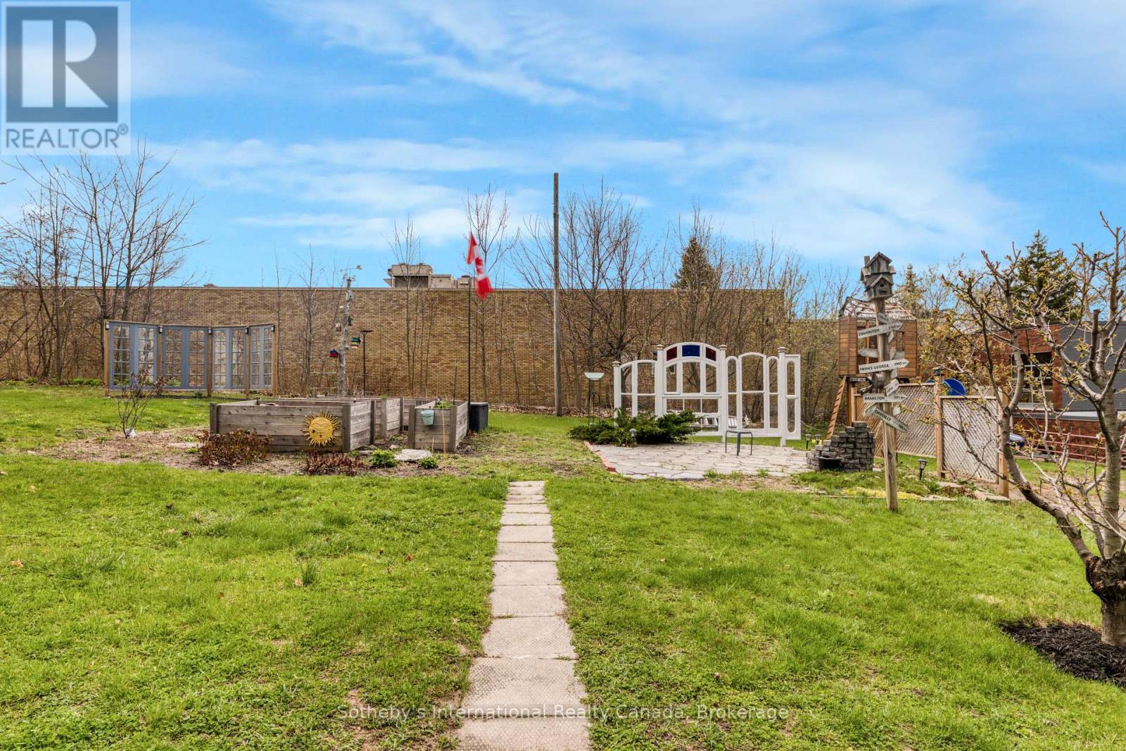 26 Robert Street E, Penetanguishene, Ontario  L9M 1K7 - Photo 46 - S12134452