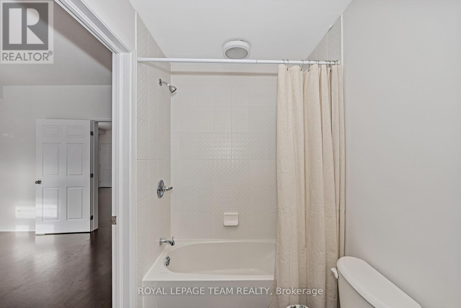 B - 250 Meilleur Private, Ottawa, Ontario  K1L 0A3 - Photo 25 - X12416181