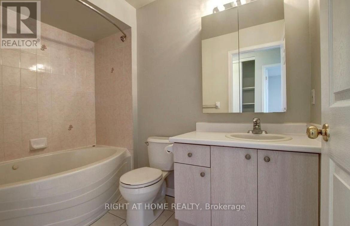 43 - 104 Frances Avenue, Hamilton, Ontario  L8E 5W9 - Photo 13 - X12538894