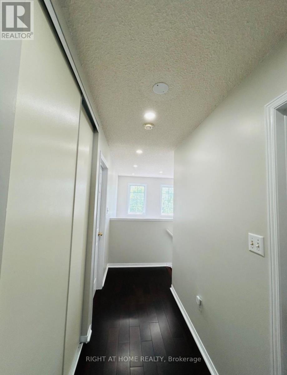 43 - 104 Frances Avenue, Hamilton, Ontario  L8E 5W9 - Photo 7 - X12538894