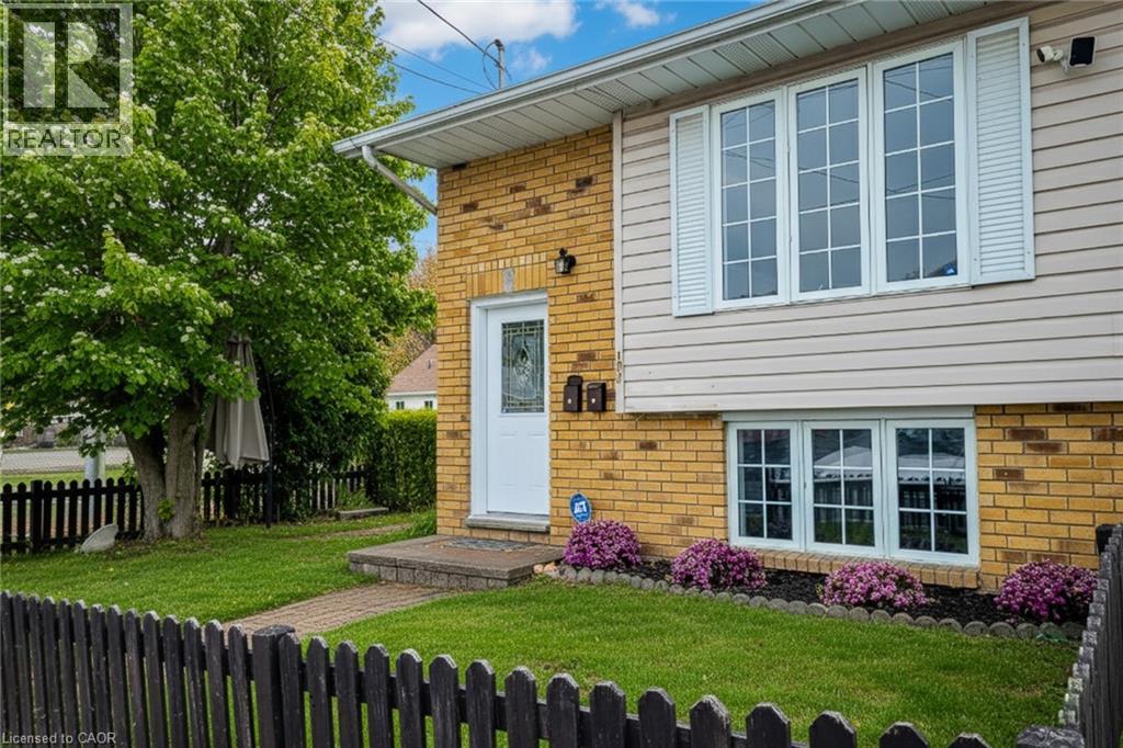 103 S Vine Street S, St. Catharines, Ontario  L2R 3Y3 - Photo 1 - 40787908