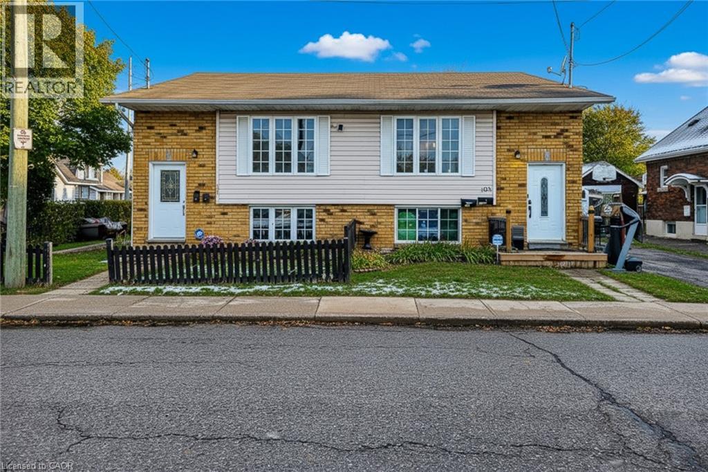 103 S Vine Street S, St. Catharines, Ontario  L2R 3Y3 - Photo 2 - 40787908