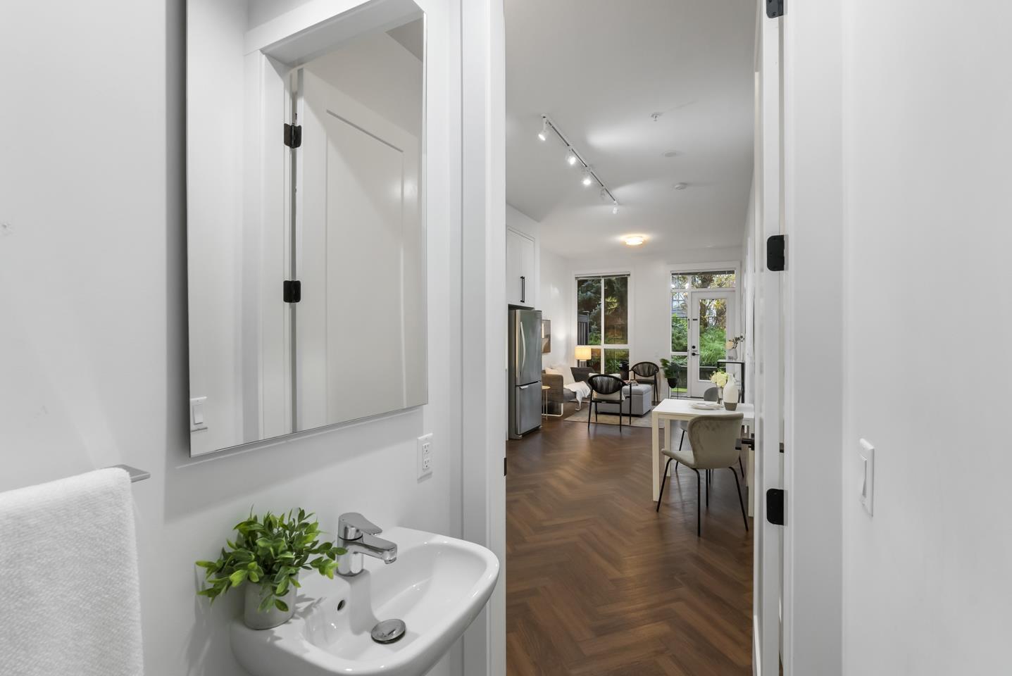 122 14968 101a Avenue, Surrey, British Columbia  V3R 0E8 - Photo 9 - R3066377