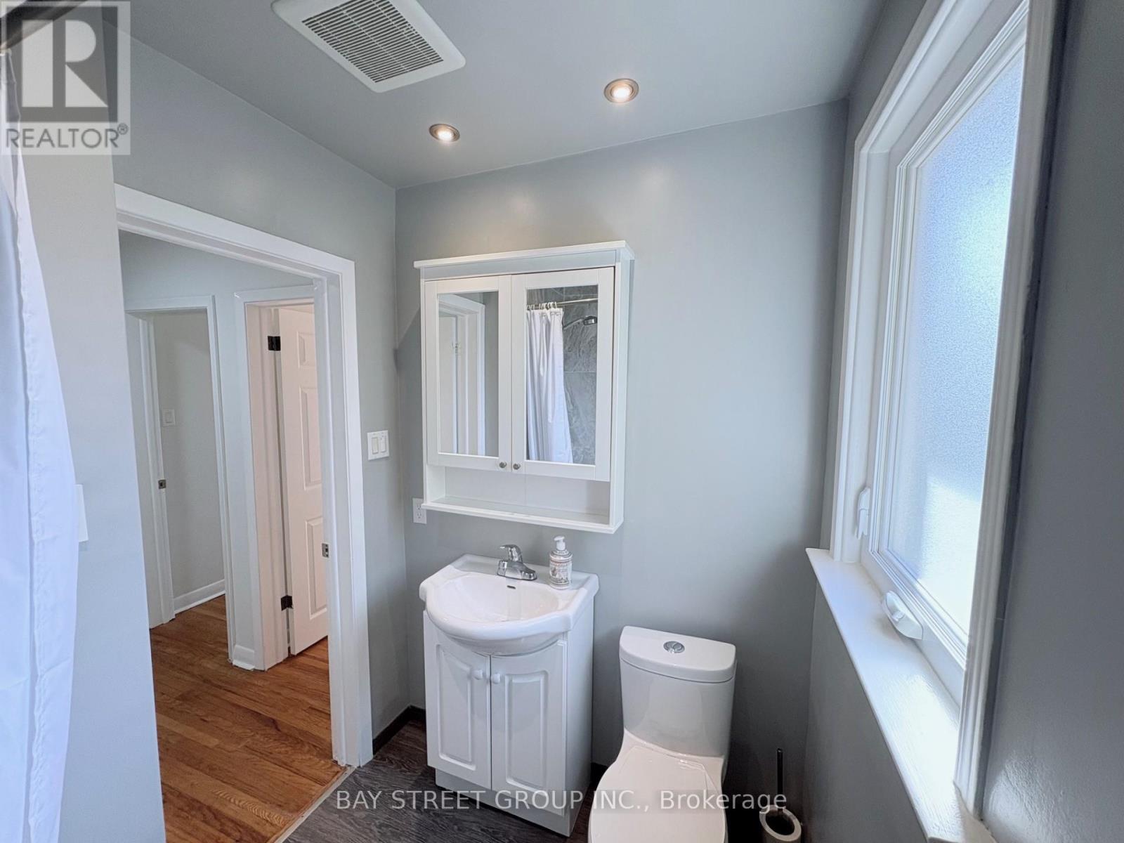 2175 Wiseman Court, Mississauga, Ontario  L5J 1P3 - Photo 20 - W12449872