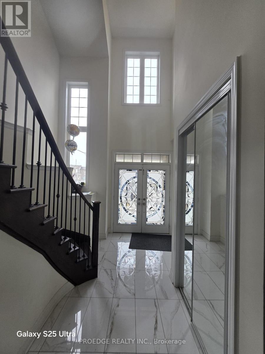 15 TROYER STREET N, Brampton, Ontario