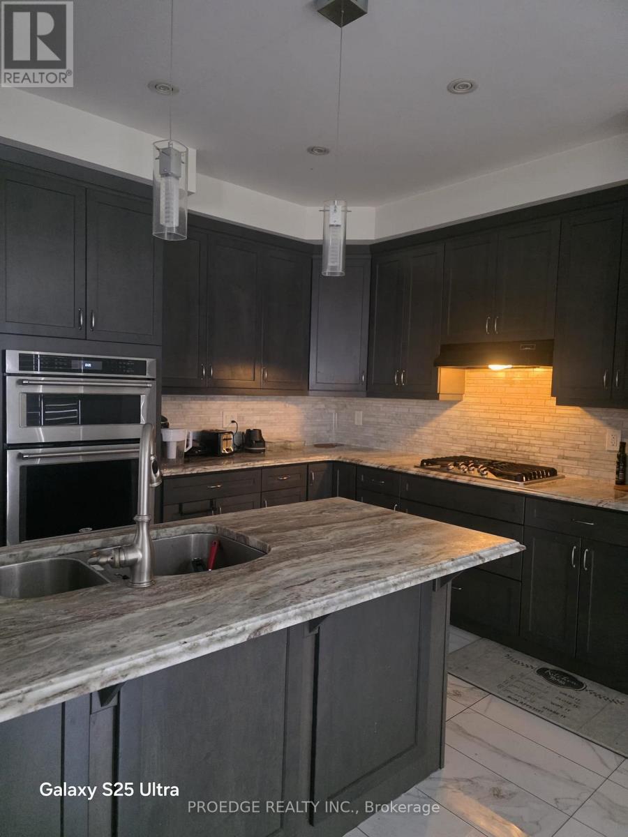 15 Troyer Street N, Brampton, Ontario  L7A 4T4 - Photo 3 - W12501316