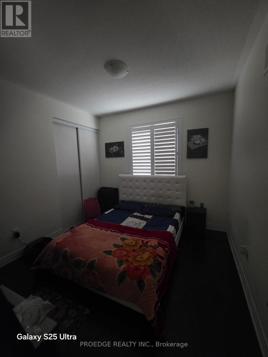 15 Troyer Street N, Brampton, Ontario  L7A 4T4 - Photo 9 - W12501316