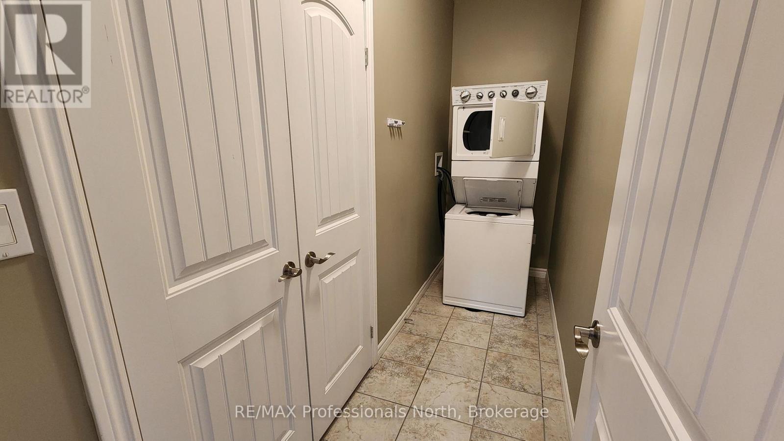 33 Goodwin Drive, Huntsville, Ontario  P1H 2R3 - Photo 15 - X12539064