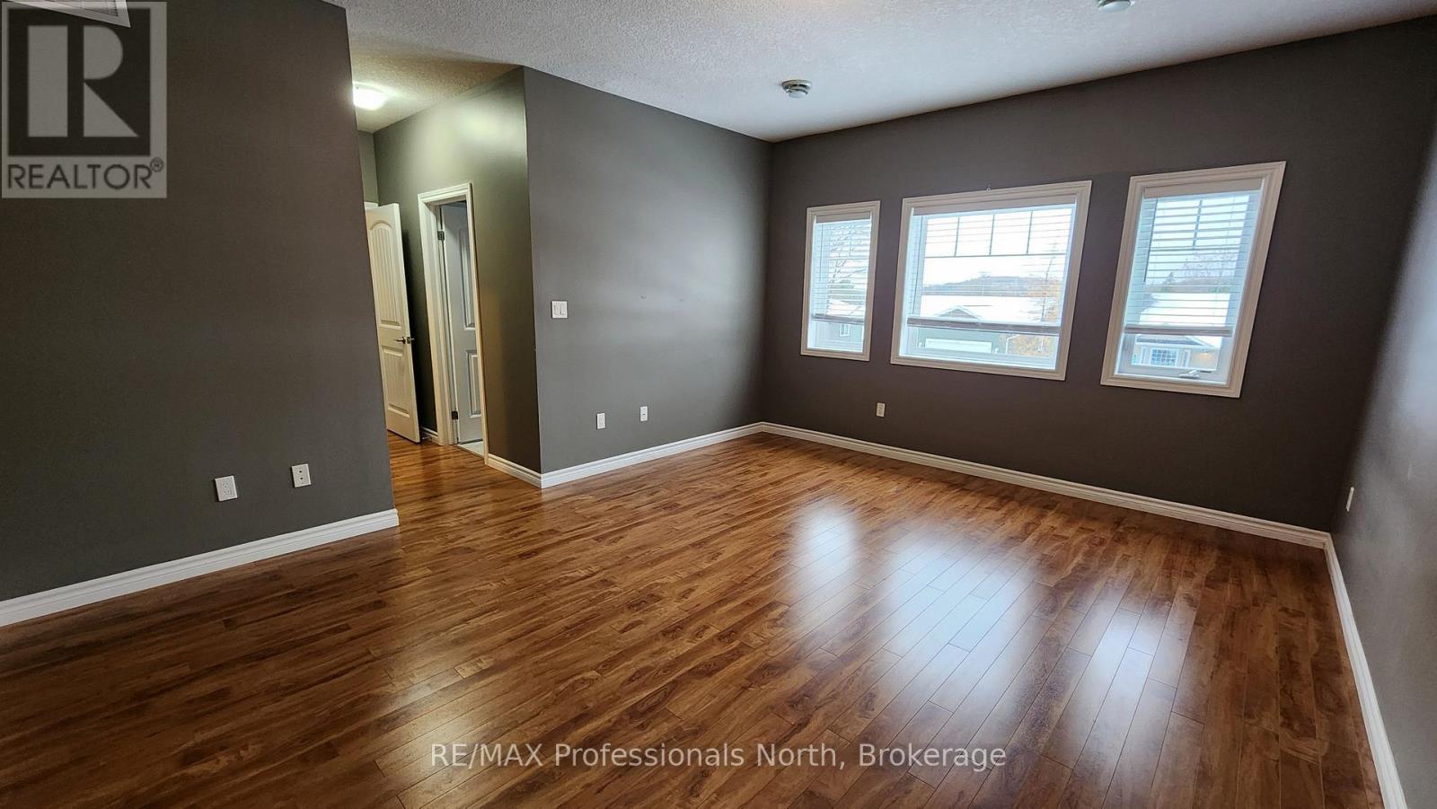 33 Goodwin Drive, Huntsville, Ontario  P1H 2R3 - Photo 17 - X12539064