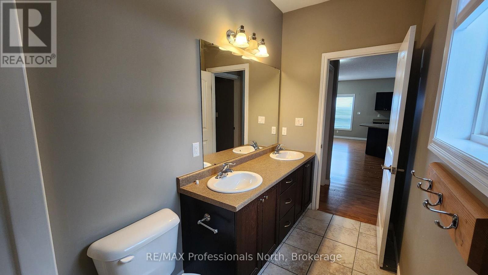 33 Goodwin Drive, Huntsville, Ontario  P1H 2R3 - Photo 33 - X12539064