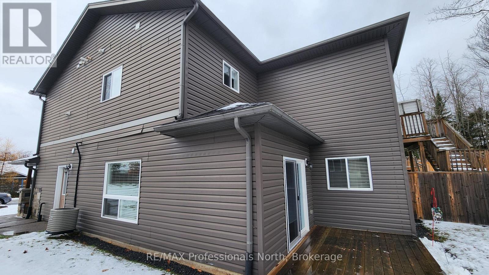 33 Goodwin Drive, Huntsville, Ontario  P1H 2R3 - Photo 9 - X12539064