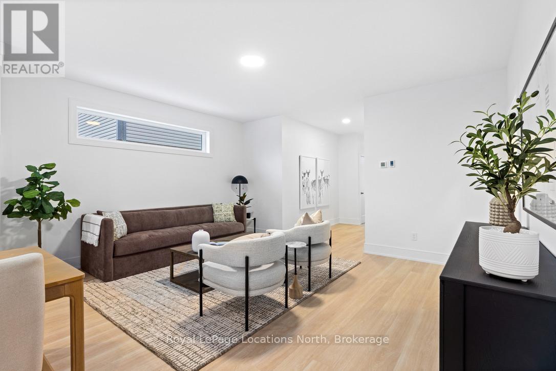 121 Emerson Way, West Grey, Ontario  N0G 1R0 - Photo 13 - X12539136