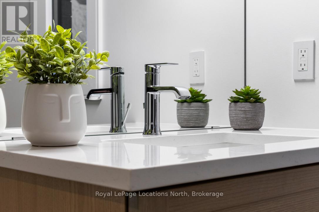 121 Emerson Way, West Grey, Ontario  N0G 1R0 - Photo 36 - X12539136