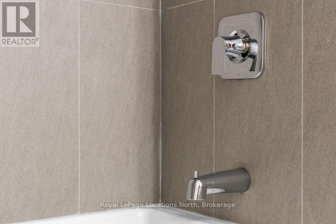 121 Emerson Way, West Grey, Ontario  N0G 1R0 - Photo 38 - X12539136