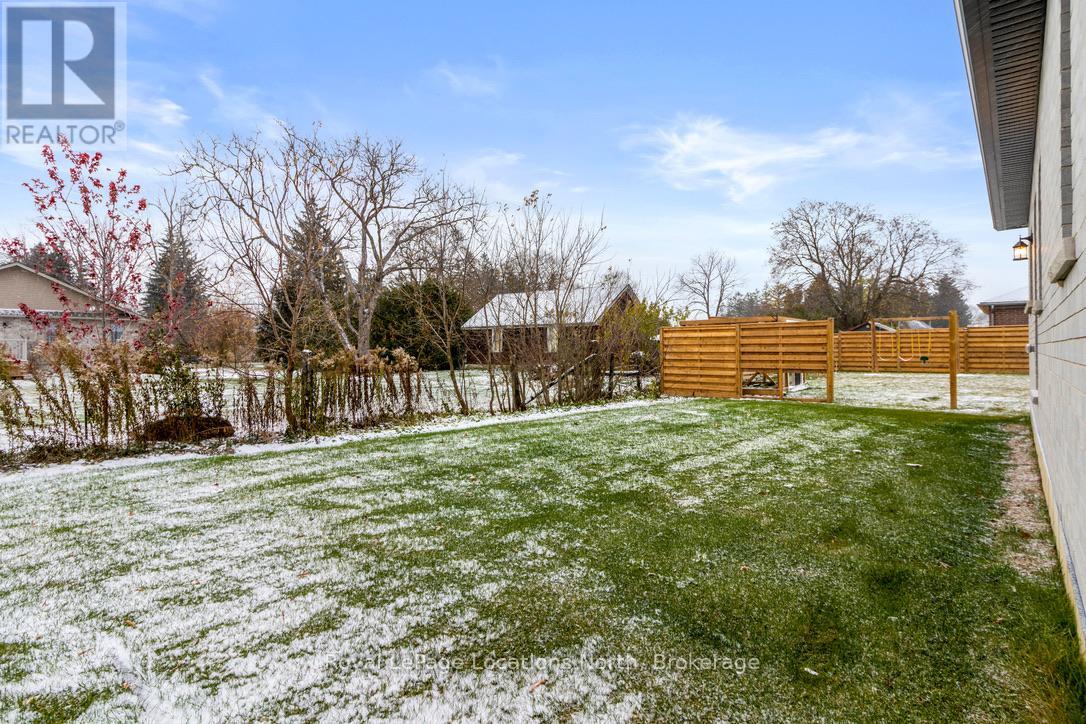 121 Emerson Way, West Grey, Ontario  N0G 1R0 - Photo 44 - X12539136