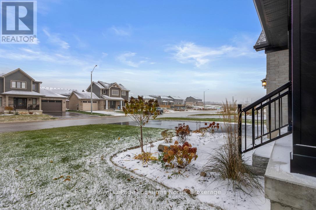 121 Emerson Way, West Grey, Ontario  N0G 1R0 - Photo 8 - X12539136