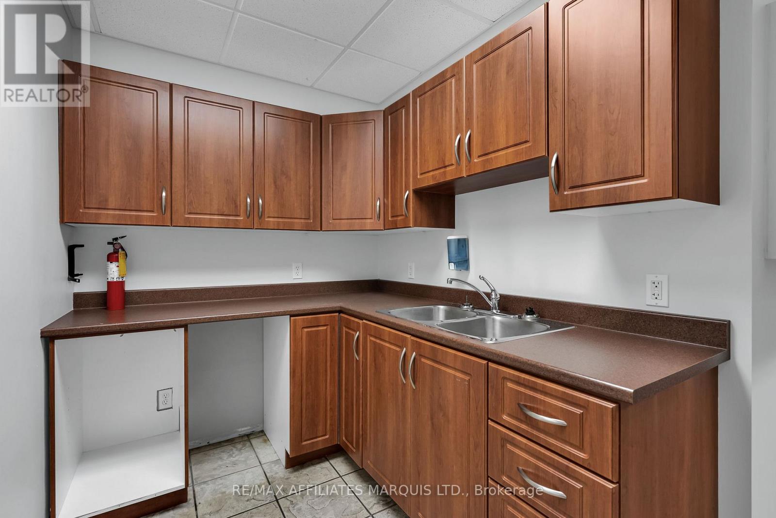 89 Tollgate Road, Cornwall, Ontario K6J 5L5 - Photo 15 - X12539094