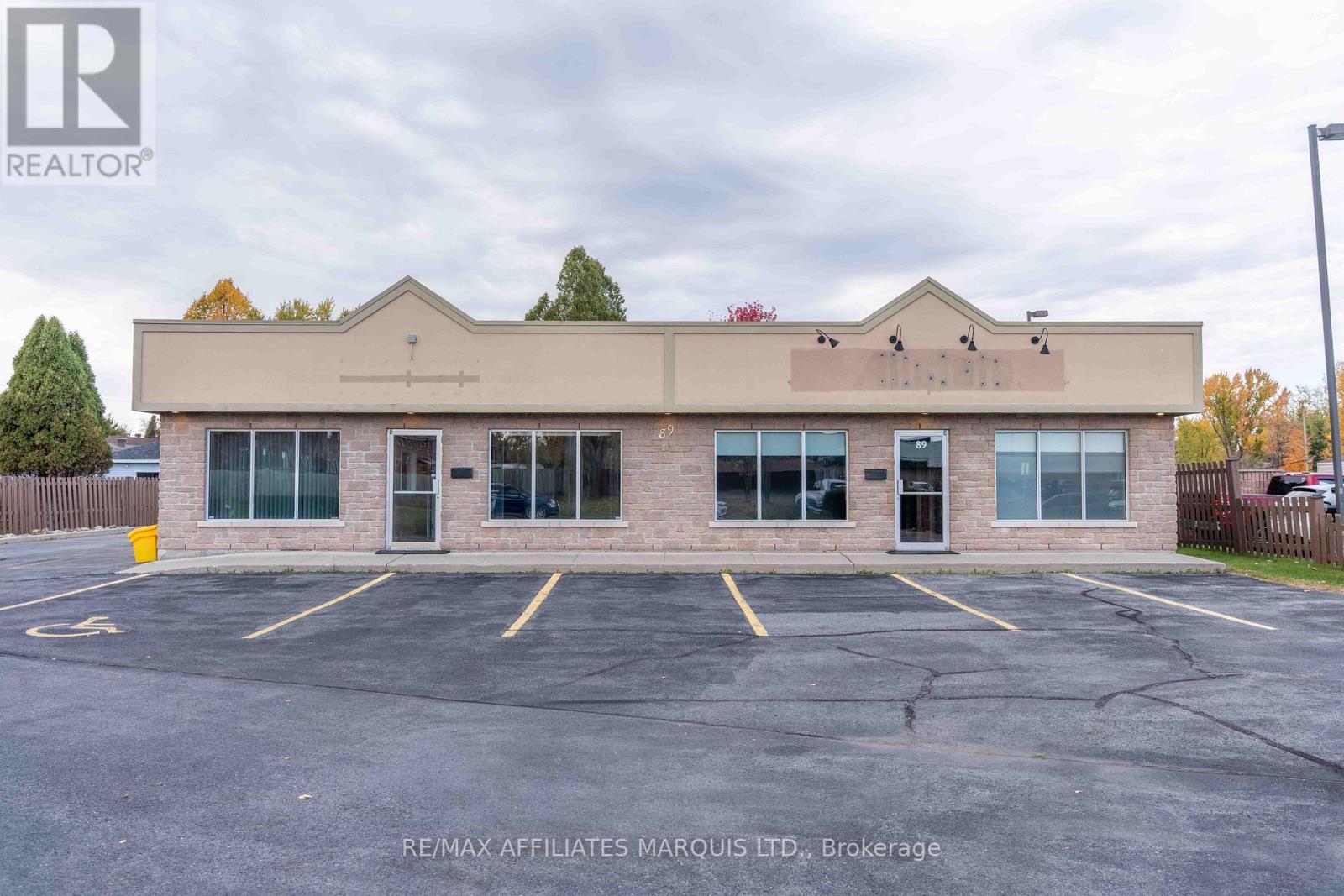 89 Tollgate Road, Cornwall, Ontario K6J 5L5 - Photo 2 - X12539094