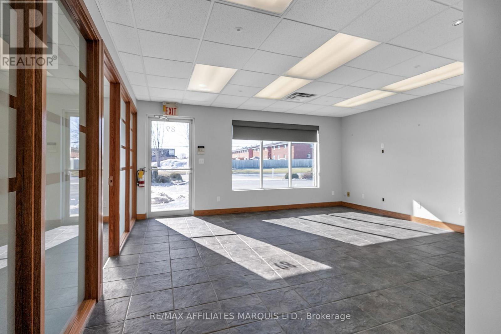 89 Tollgate Road, Cornwall, Ontario K6J 5L5 - Photo 4 - X12539094