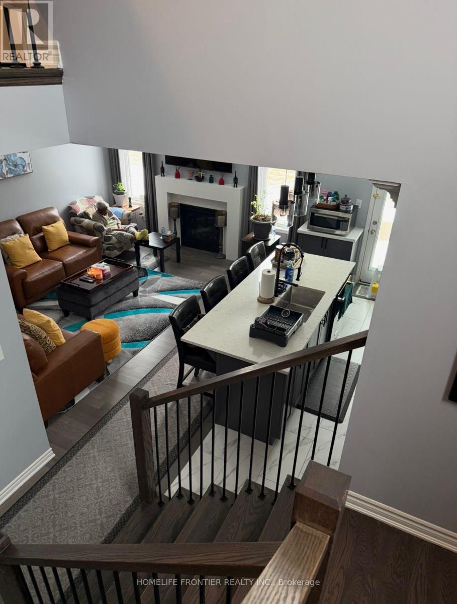 3005 Heartwood Lane, Pickering, Ontario  L1X 0P1 - Photo 3 - E12534862