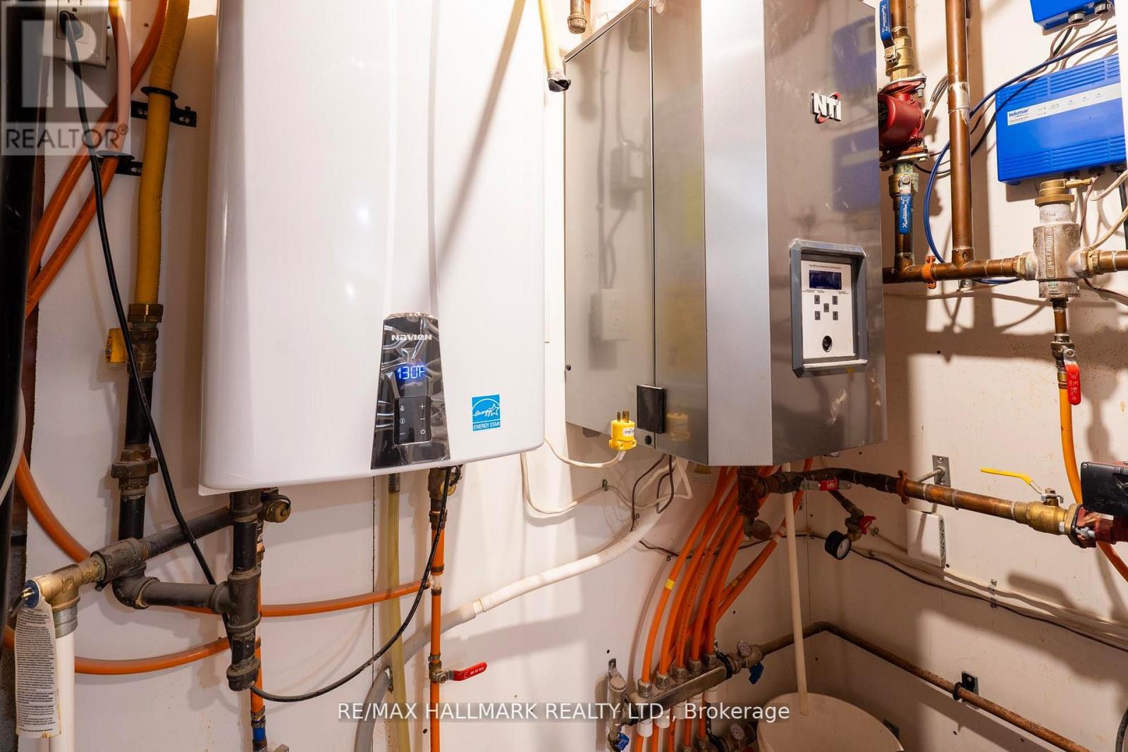 21 Brooks Avenue, Aurora, Ontario  L4G 7W2 - Photo 35 - N12458968