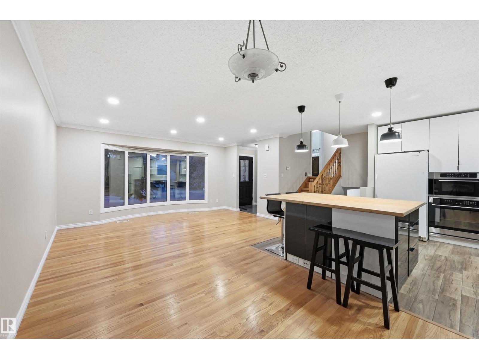 16803 93 St Nw, Edmonton, Alberta  T5Z 1W9 - Photo 2 - E4465506