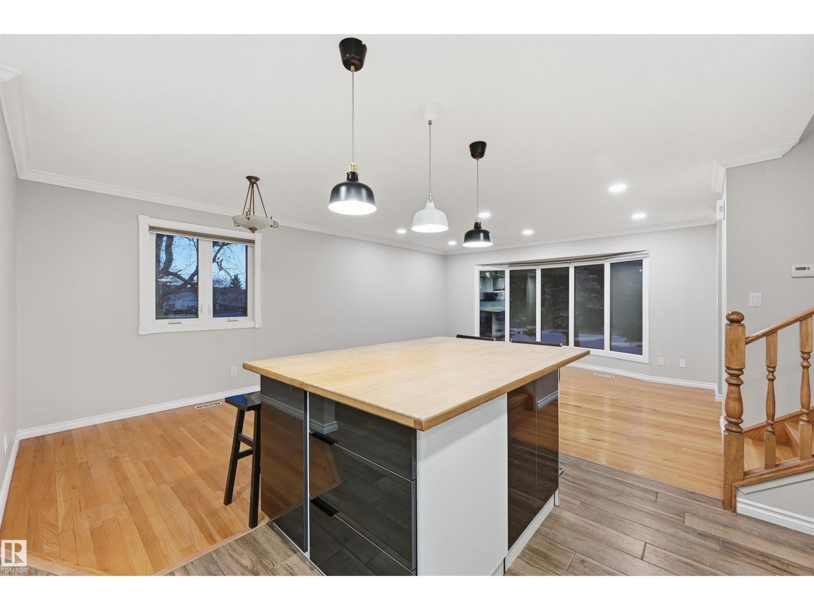 16803 93 St Nw, Edmonton, Alberta  T5Z 1W9 - Photo 10 - E4465506