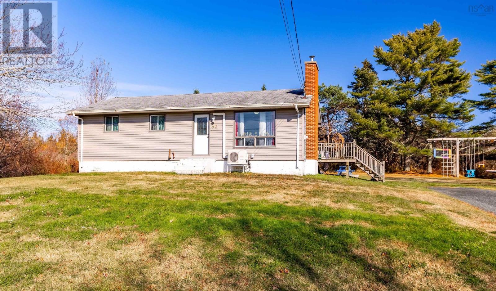 32 Lewis Road, Arcadia, Nova Scotia  B5A 5E9 - Photo 1 - 202527699