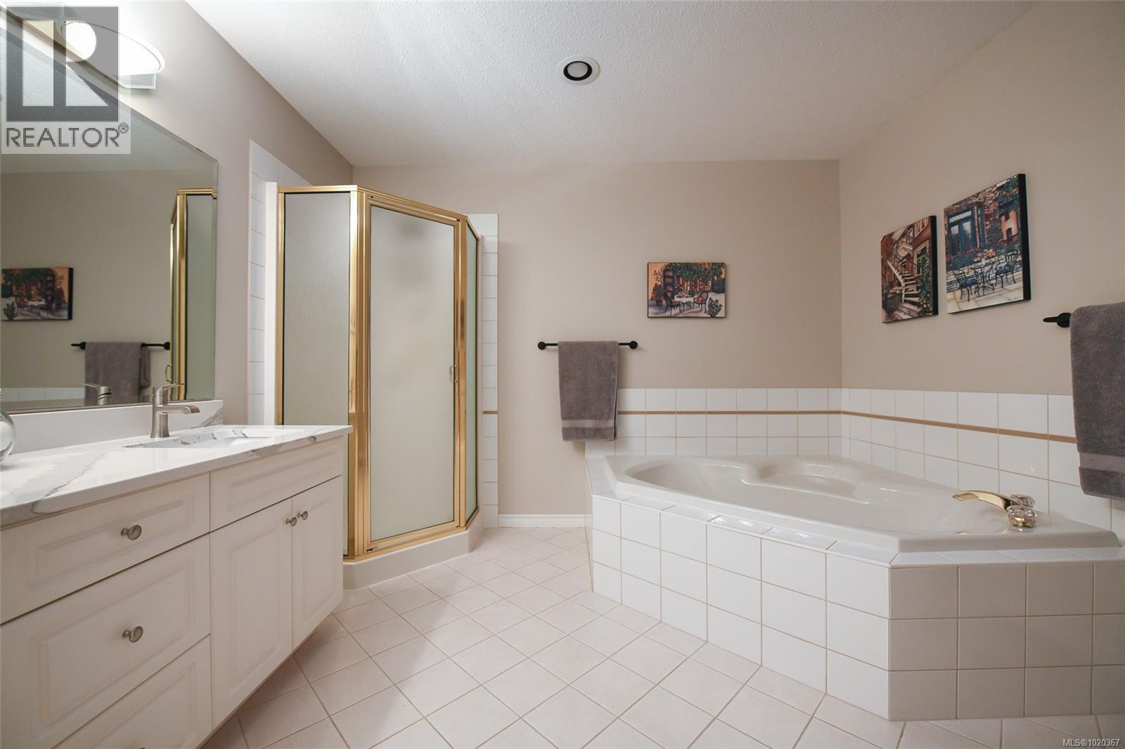 14 3100 Kensington Cres, Courtenay, British Columbia  V9N 8Z9 - Photo 17 - 1020367