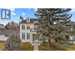 2012 57 Avenue SW North Glenmore Park