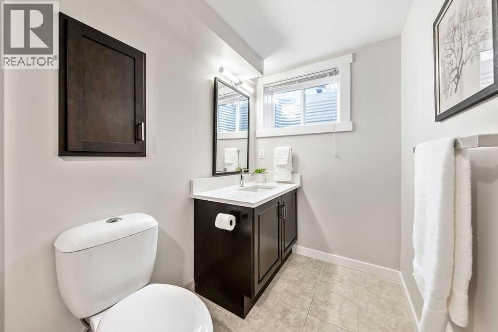 121 Hanover Road Sw, Calgary, Alberta  T2V 3J6 - Photo 30 - A2270193
