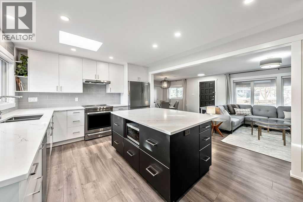 121 Hanover Road Sw, Calgary, Alberta  T2V 3J6 - Photo 12 - A2270193