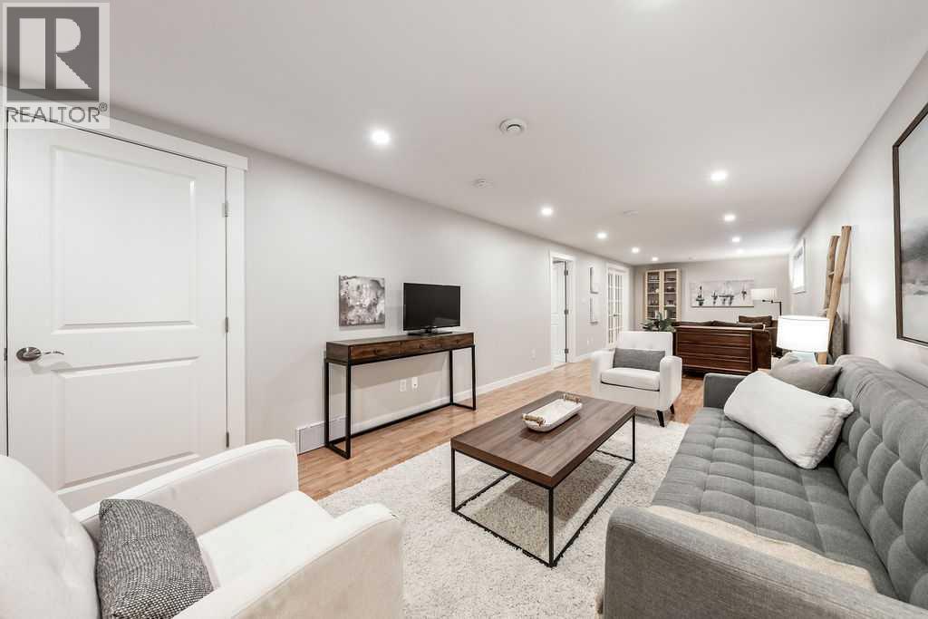 121 Hanover Road Sw, Calgary, Alberta  T2V 3J6 - Photo 22 - A2270193