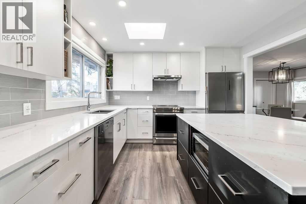 121 Hanover Road Sw, Calgary, Alberta  T2V 3J6 - Photo 11 - A2270193