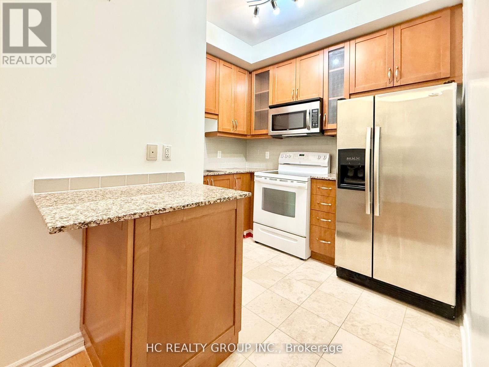 401 - 18 Holmes Avenue, Toronto, Ontario  M2N 0E1 - Photo 2 - C12538930