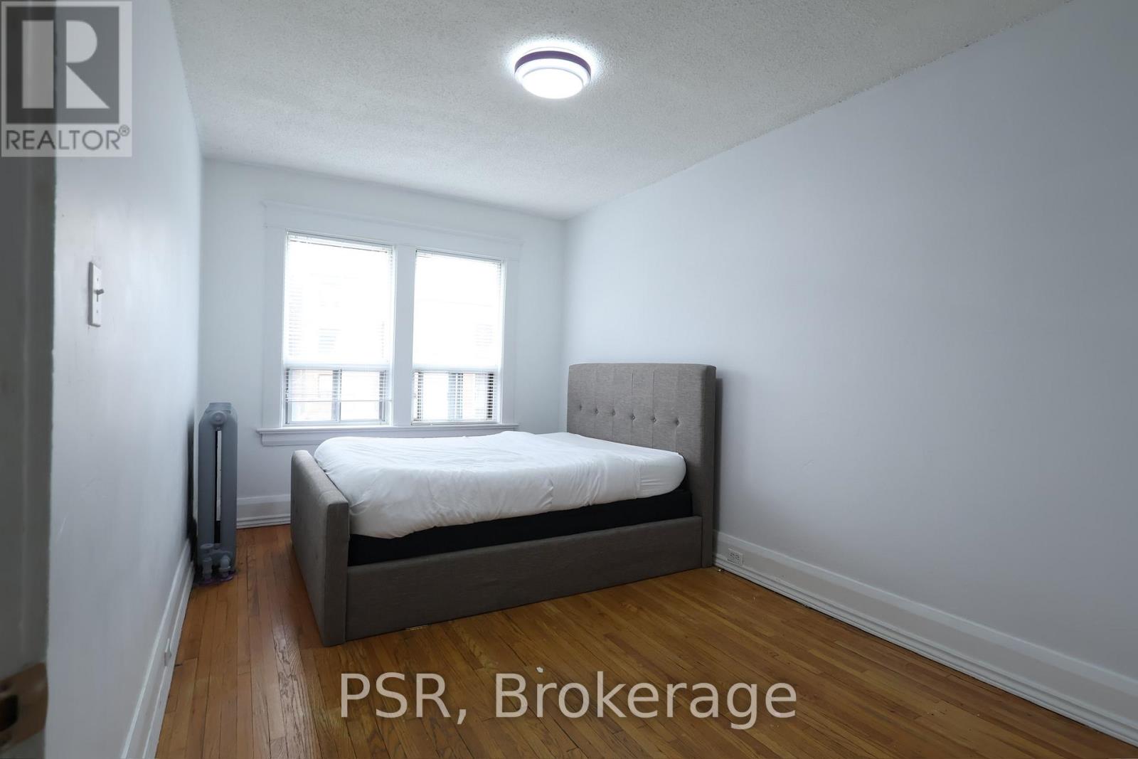 Upper - 1108 St.clair Avenue W, Toronto, Ontario M6E 1A7 - Photo 2 - C12538982