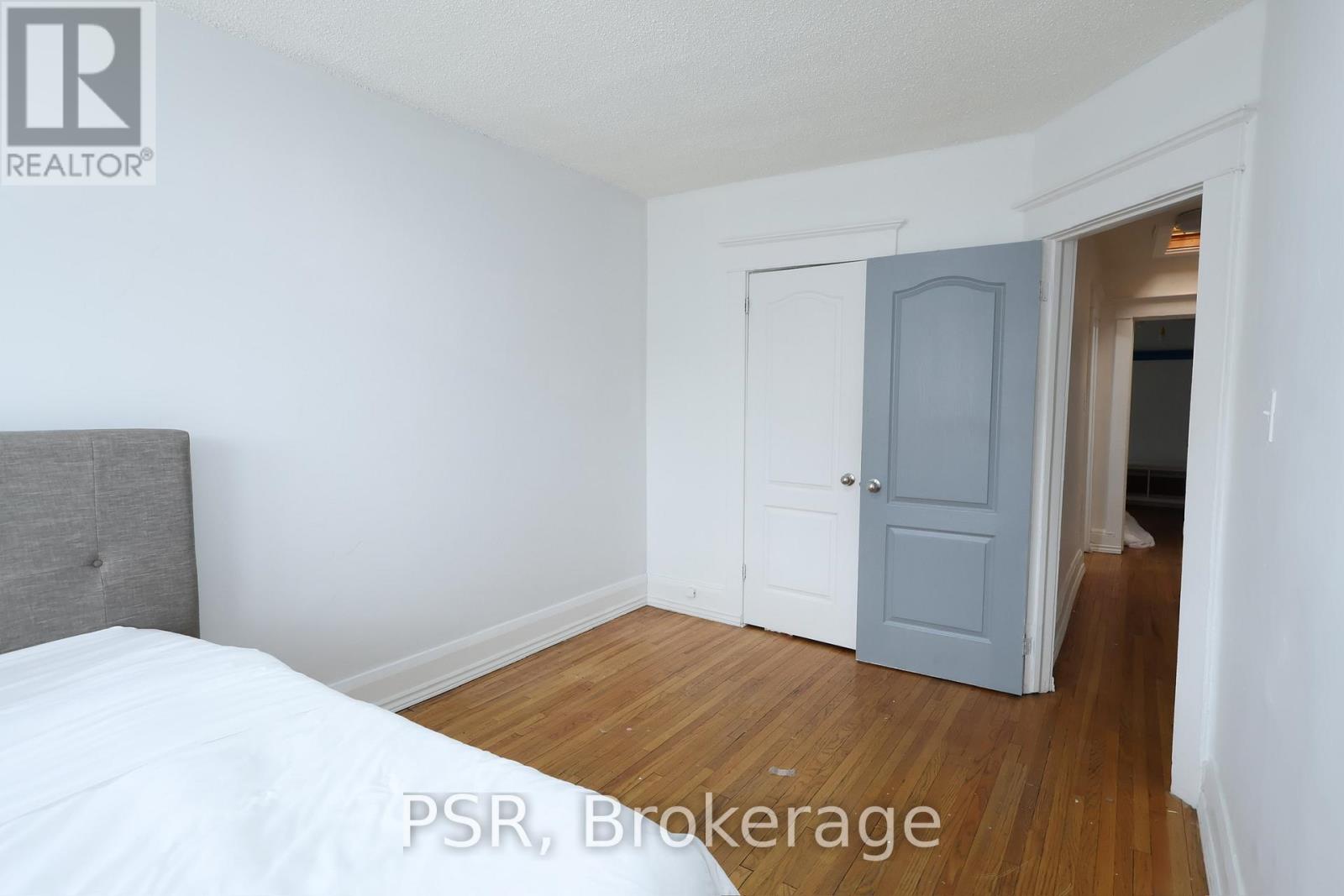 Upper - 1108 St.clair Avenue W, Toronto, Ontario M6E 1A7 - Photo 3 - C12538982