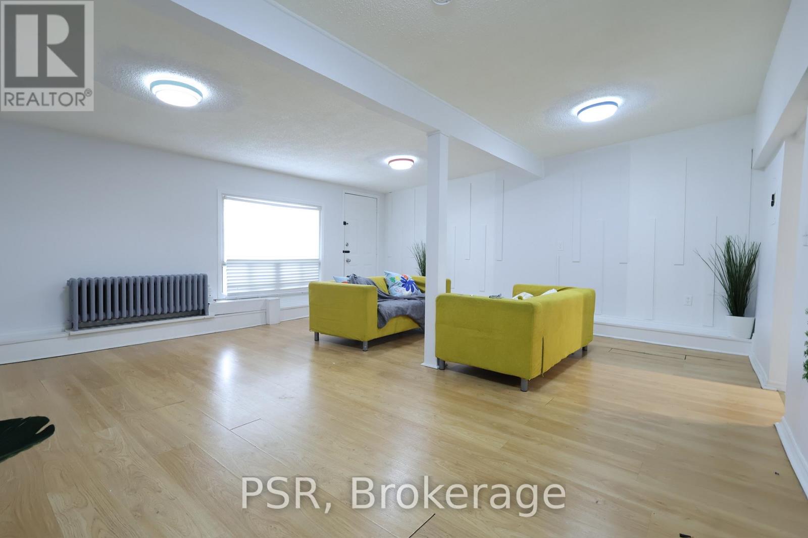 Upper - 1108 St.clair Avenue W, Toronto, Ontario M6E 1A7 - Photo 7 - C12538982