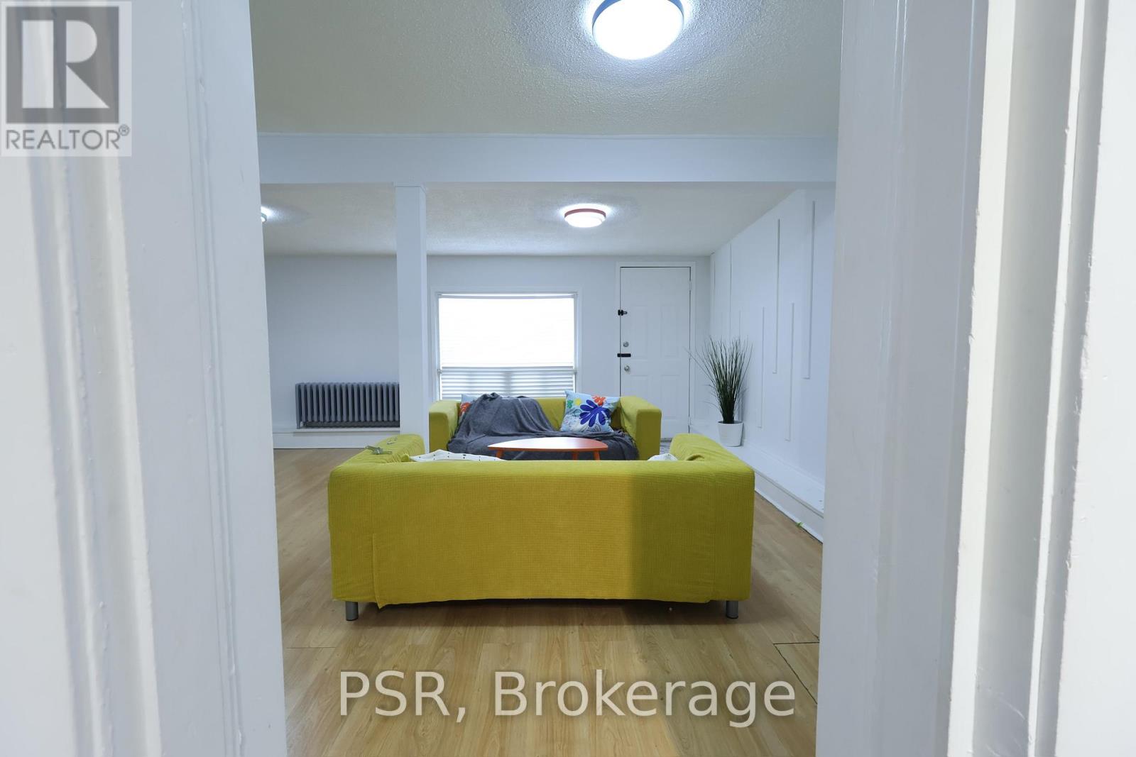 Upper - 1108 St.clair Avenue W, Toronto, Ontario M6E 1A7 - Photo 8 - C12538982