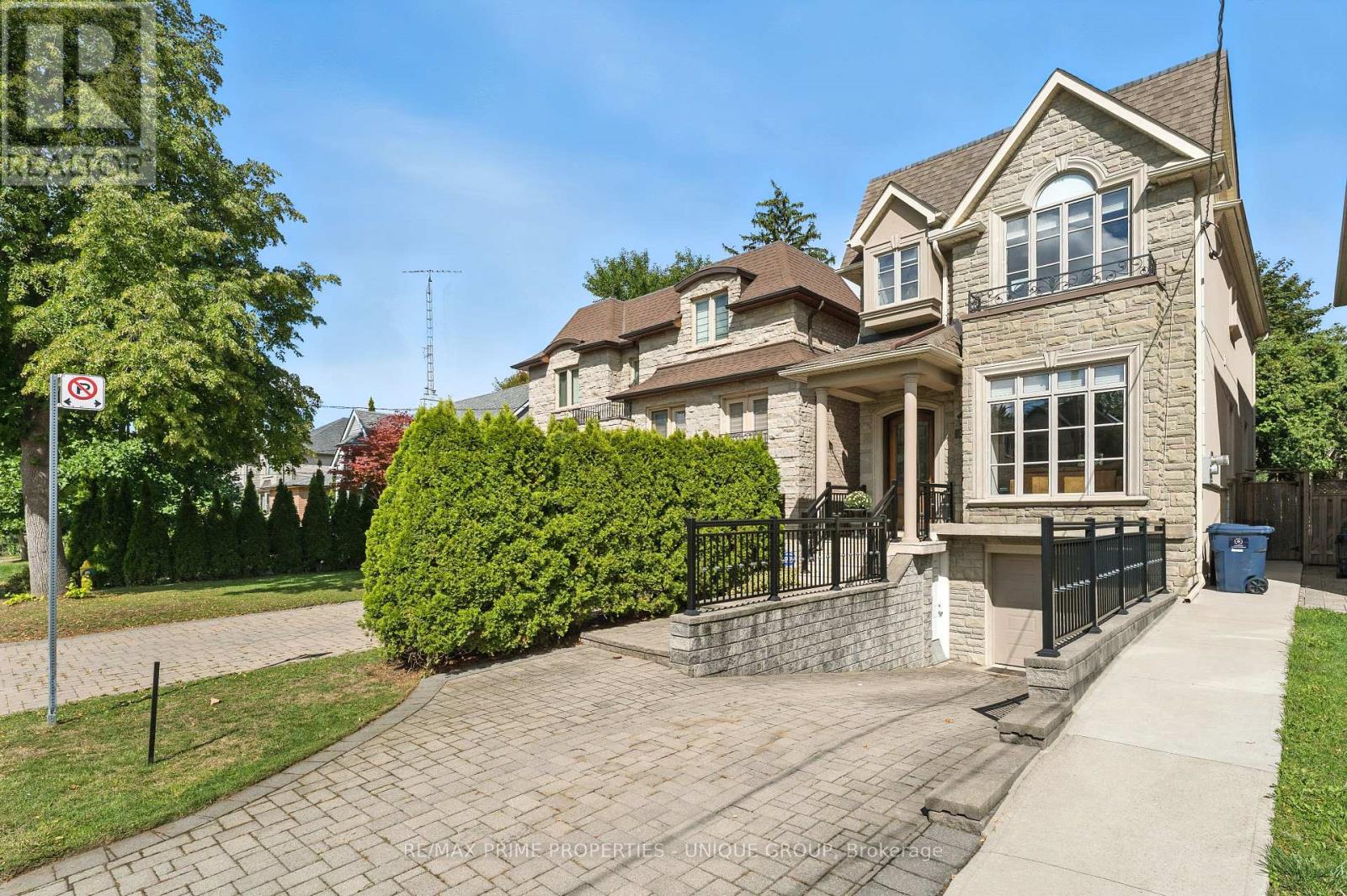 276 Greenfield Avenue, Toronto, Ontario  M2N 3E5 - Photo 2 - C12539014