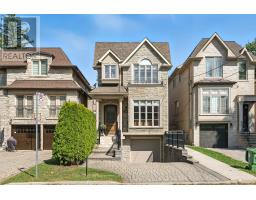276 GREENFIELD AVENUE, Toronto, Ontario