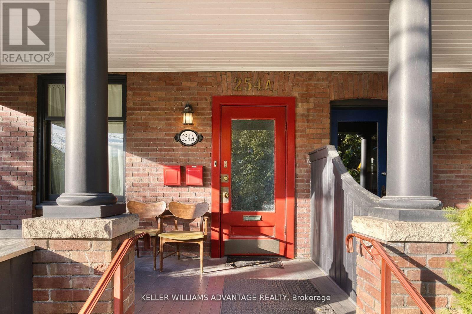 254a Carlton Street, Toronto, Ontario  M5A 2L3 - Photo 1 - C12539102