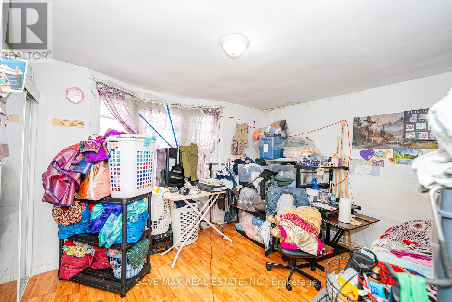 283 Rhodes Avenue E, Toronto, Ontario  M4L 3A4 - Photo 22 - E12539130