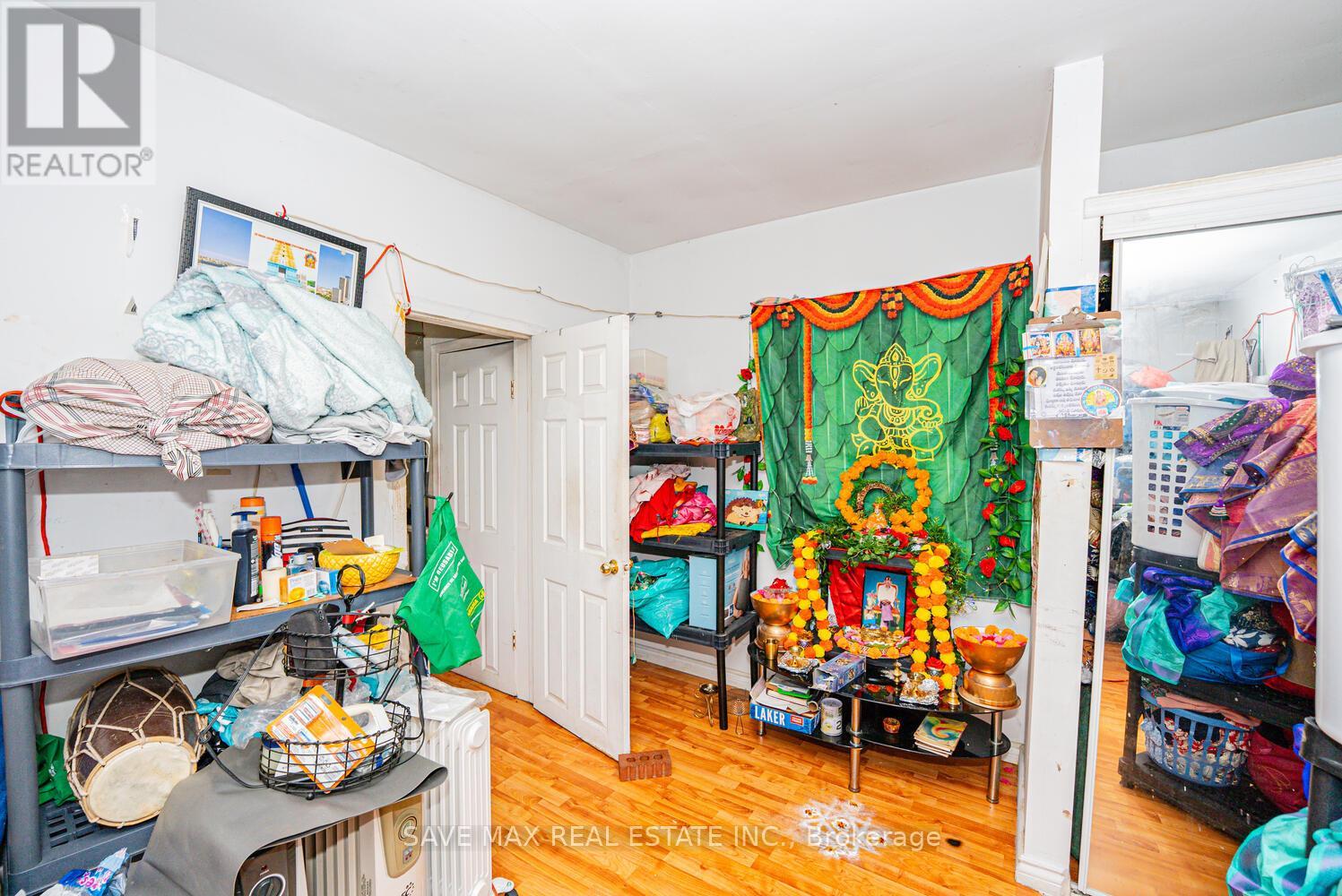 283 Rhodes Avenue E, Toronto, Ontario  M4L 3A4 - Photo 23 - E12539130