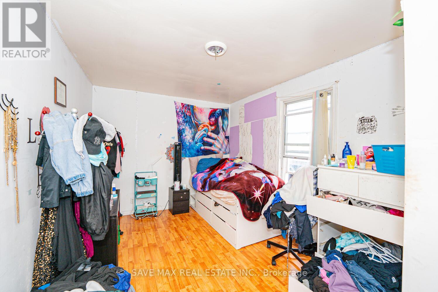 283 Rhodes Avenue E, Toronto, Ontario  M4L 3A4 - Photo 24 - E12539130