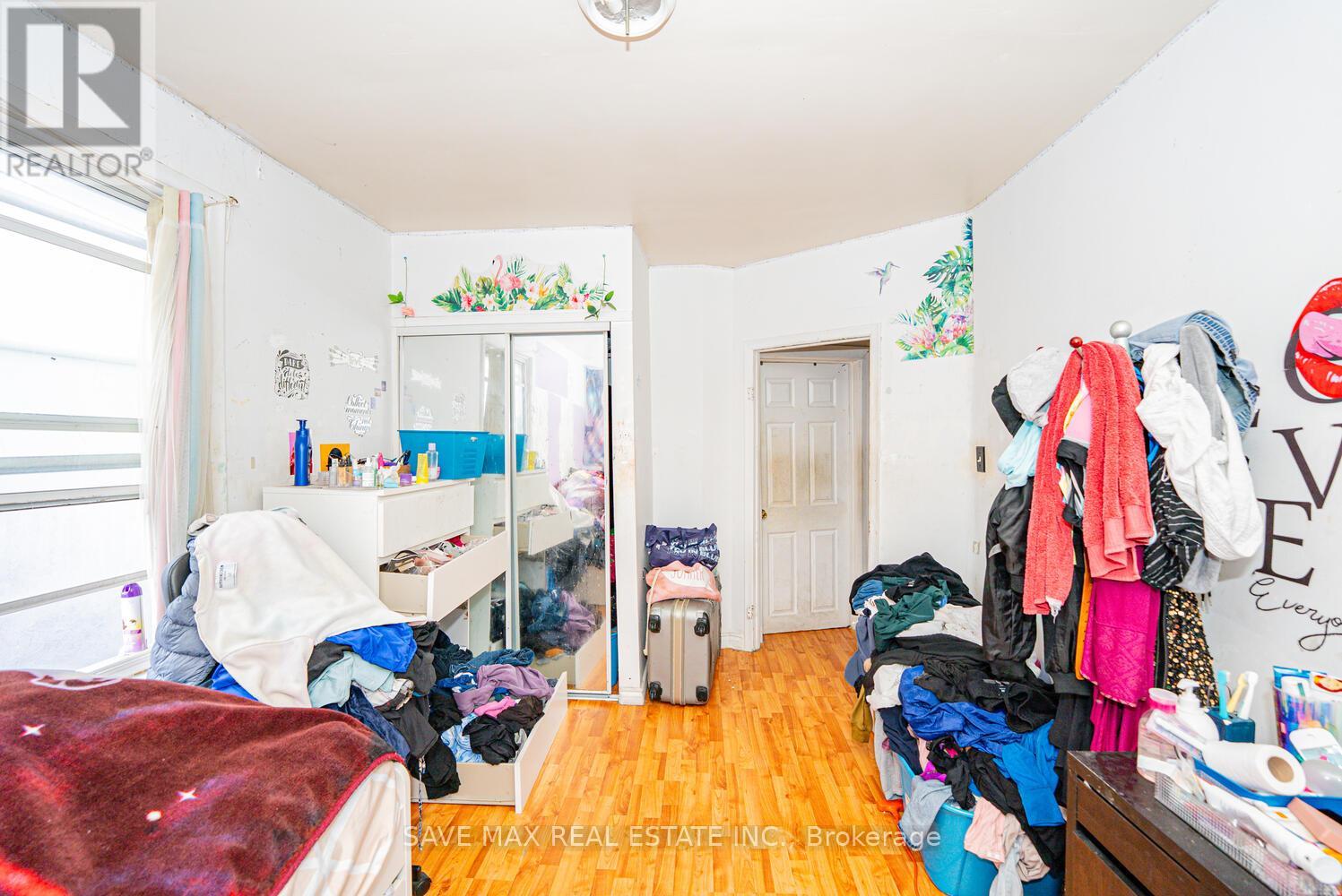 283 Rhodes Avenue E, Toronto, Ontario  M4L 3A4 - Photo 25 - E12539130